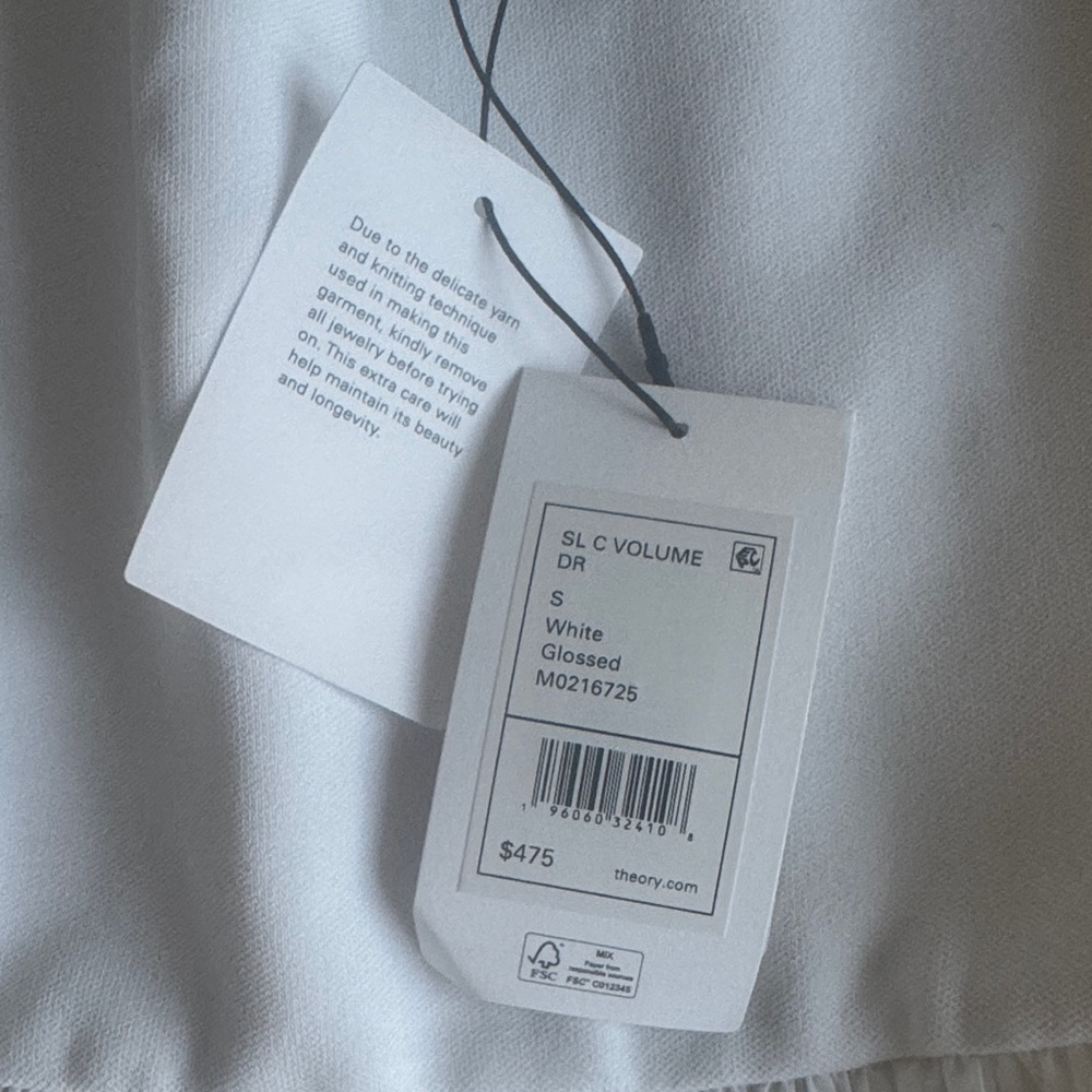 Theory White Sleeveless Top size small NWT - Picture 4 of 5